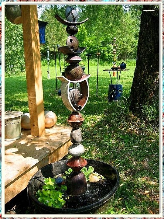 Unique Ceramic Garden Totems to Elevate Your Outdoor Space