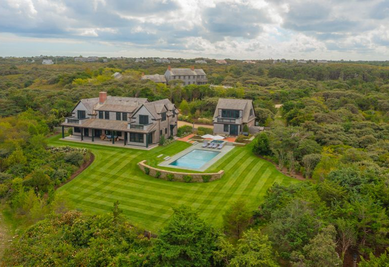 Elegant Living at 03 Rabbit Run Road, Nantucket MA: Exclusive Listing