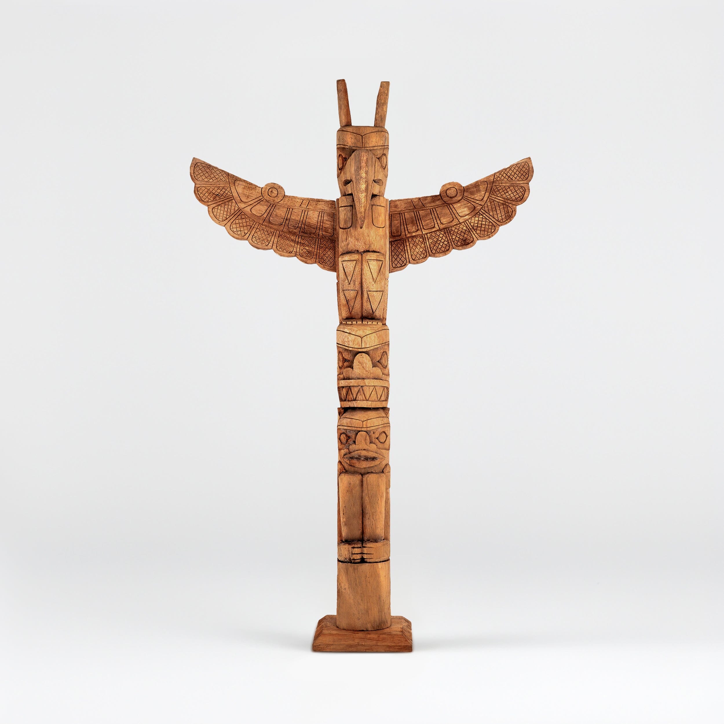 Totem Pole Buy Guide – Find Quality Totem Poles with Fast Delivery