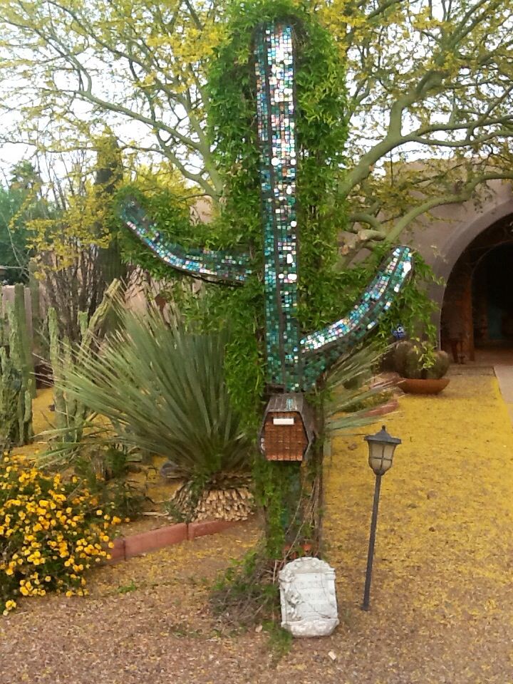 Cactus Totem Ideas: Creative Designs for Your Garden