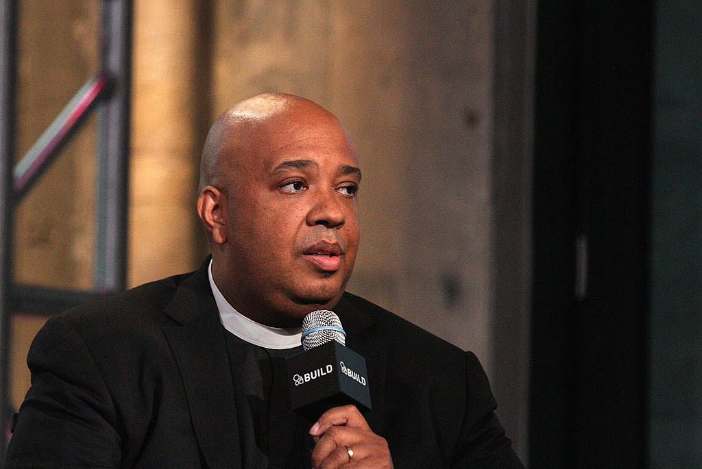 Rev Run Net Worth: Find Out How Much the Run-DMC Star is Worth (Breaking Down His Wealth)