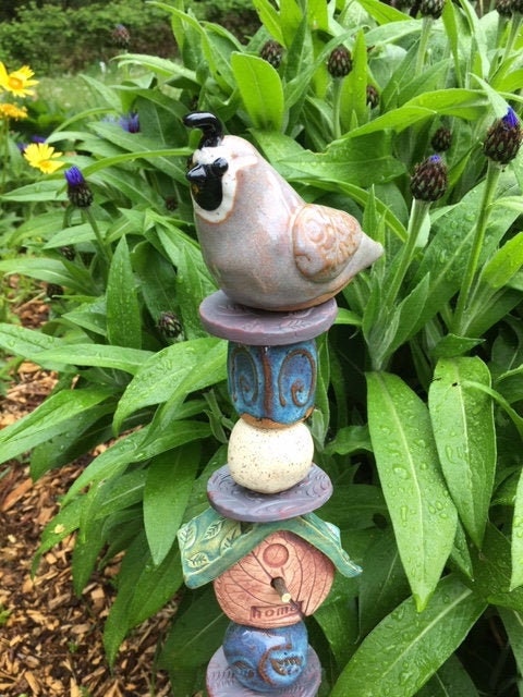 Best Ceramic Totems for the Garden: Find Your Perfect Garden Art