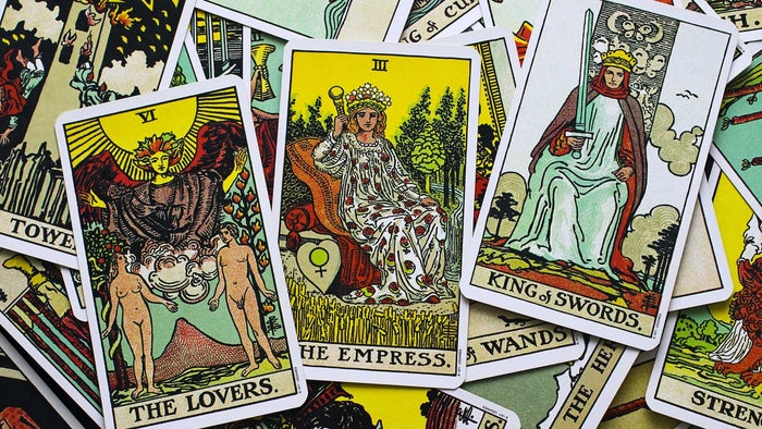 How Does Tarot Work? Here are All You Need to Know